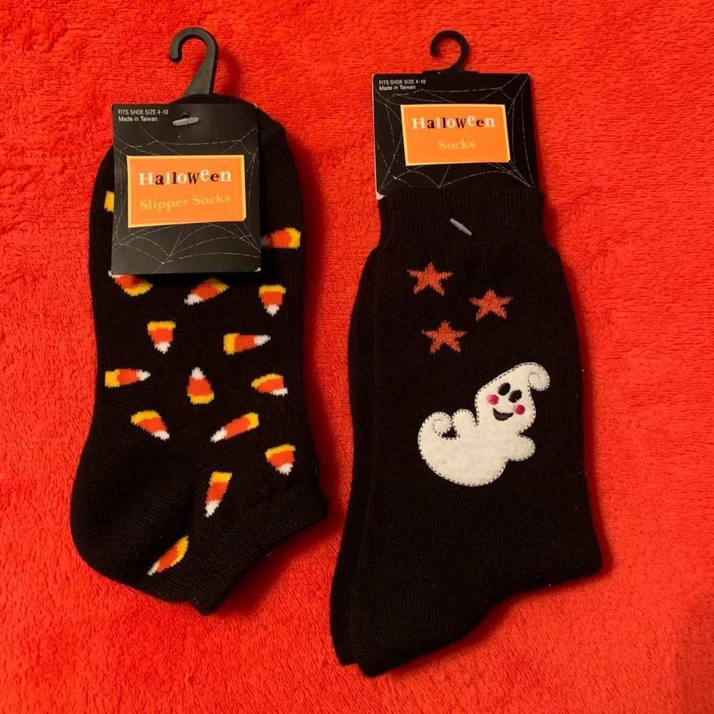 2 Pairs Halloween Socks, Fits Shoe Size 4-10